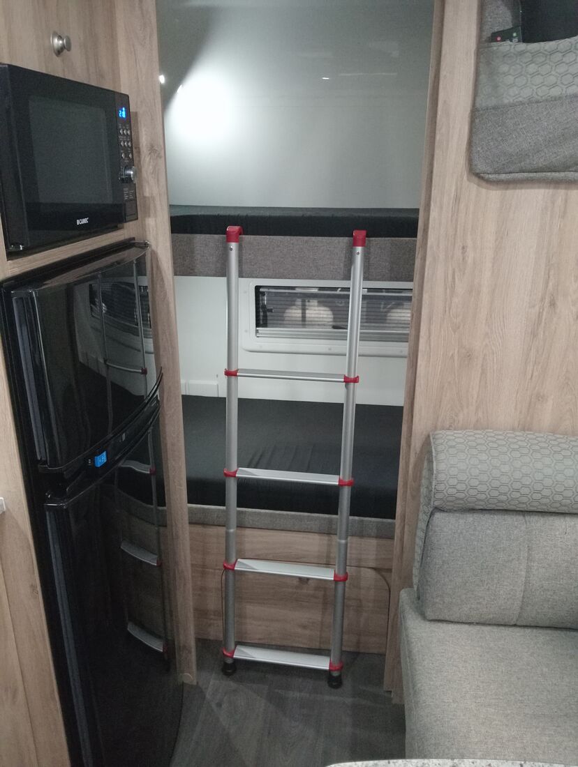 2020 AVAN Aspire 555 HT bunk