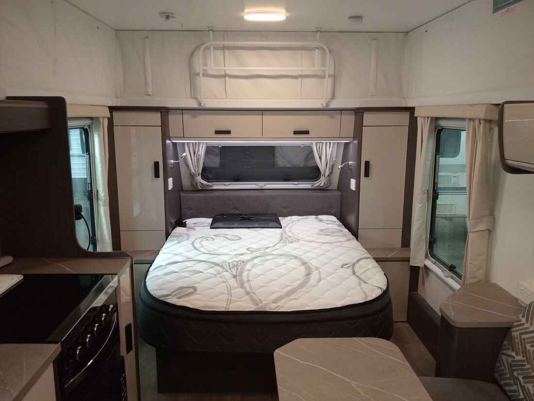 2020 Jayco Journey 1755 8 DX
