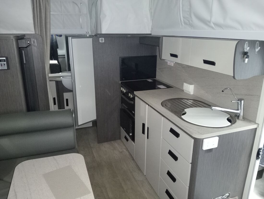 2021 Jayco Journey 1755 8