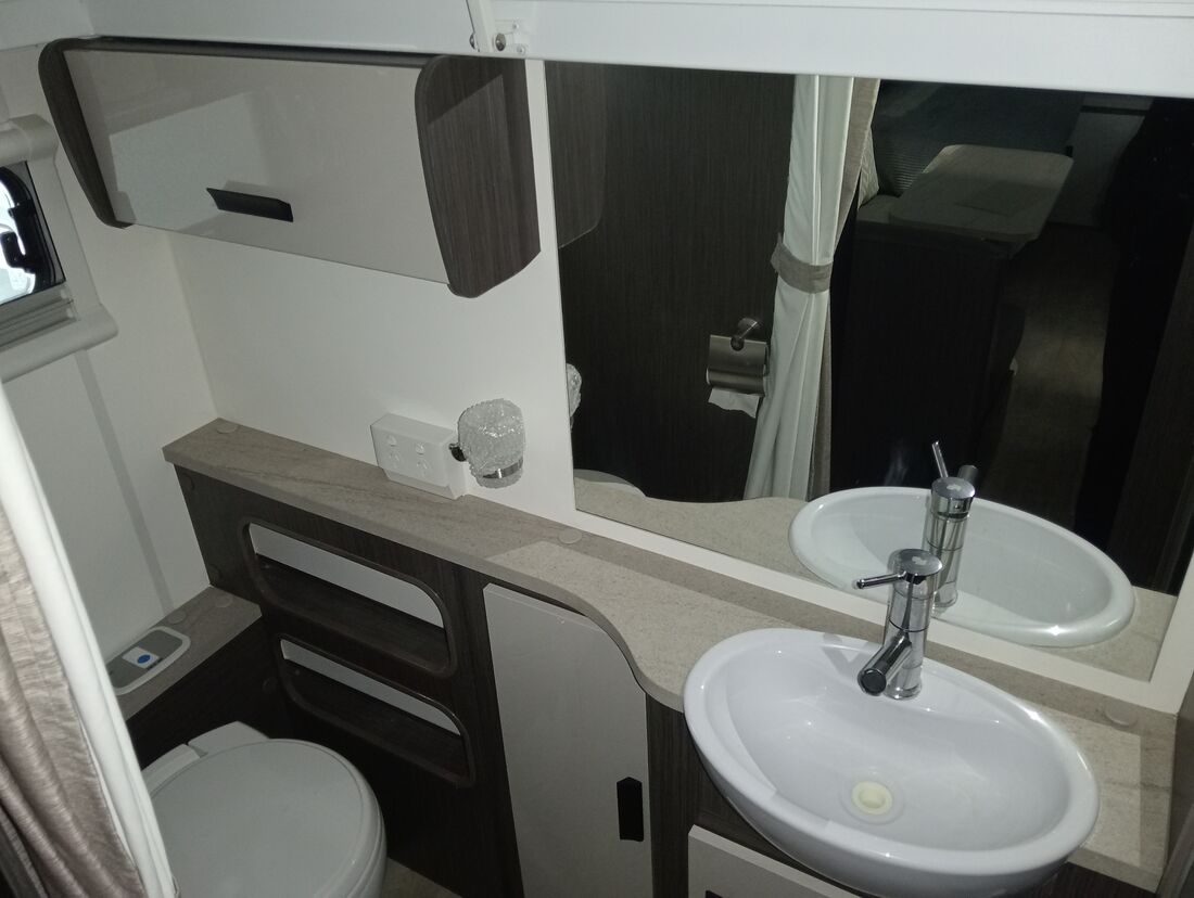 2021 Jayco Journey 1755 8