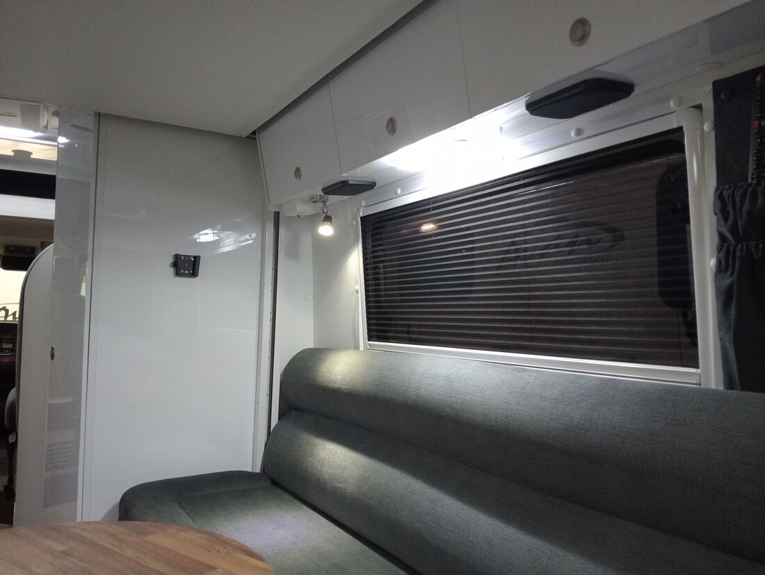 2022 AVIDA Escape