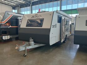 2020 AVAN Aspire 555 HT bunk