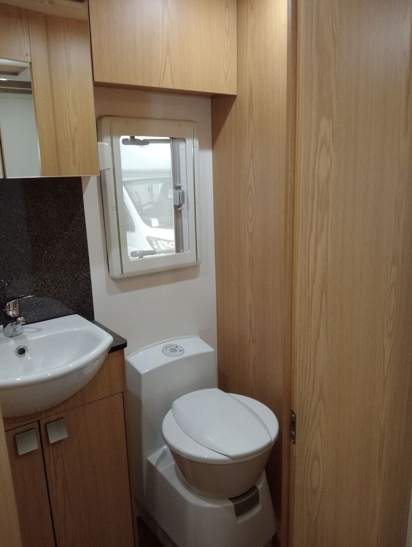 2019 Winnebago Airley