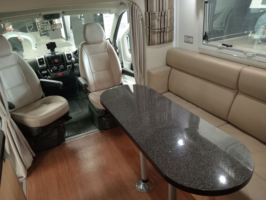 2019 Winnebago Airley