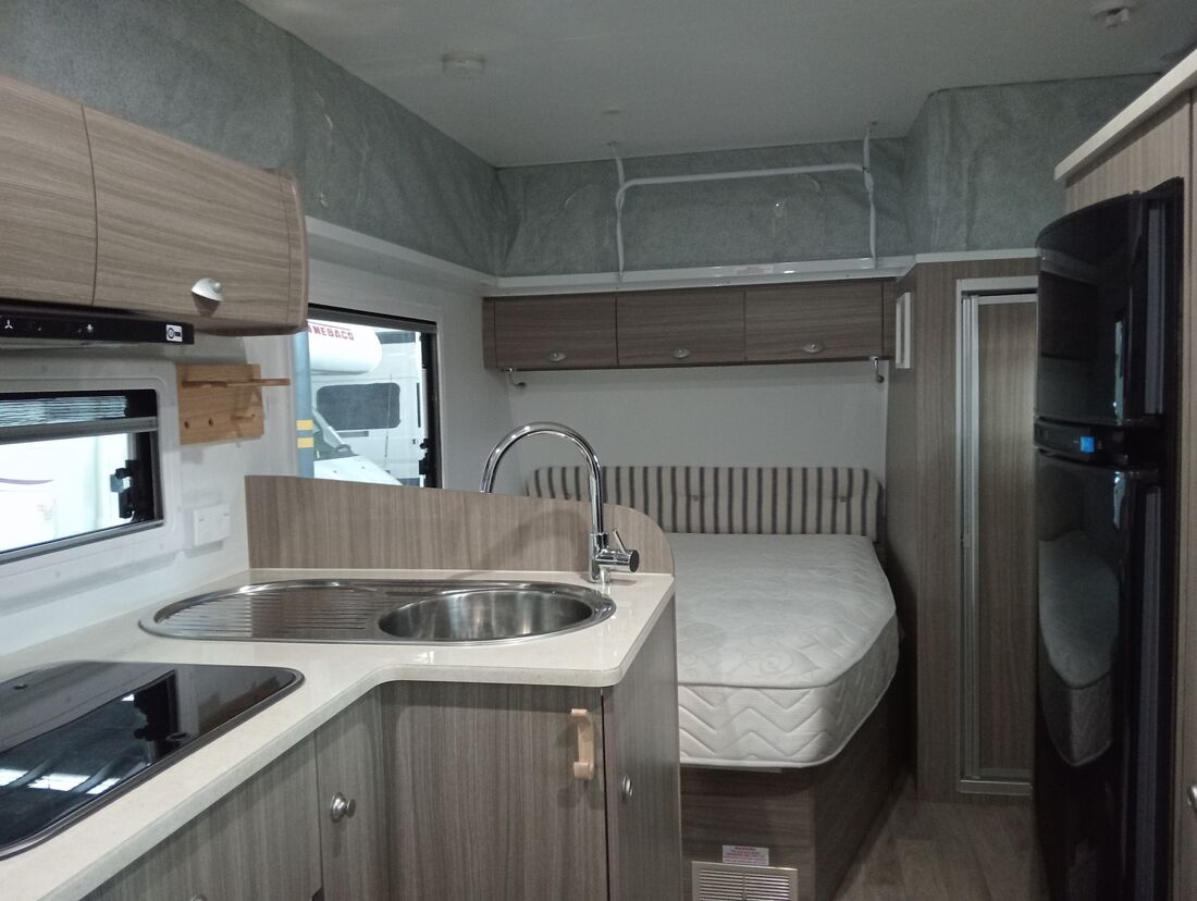 2020 ASPIRE 484 Pop Top