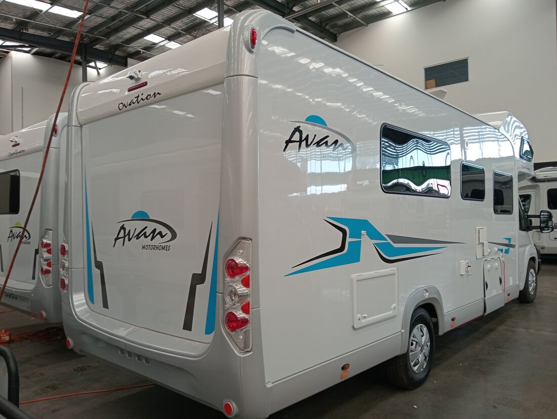 2024 AVAN Ovation M9 C Class