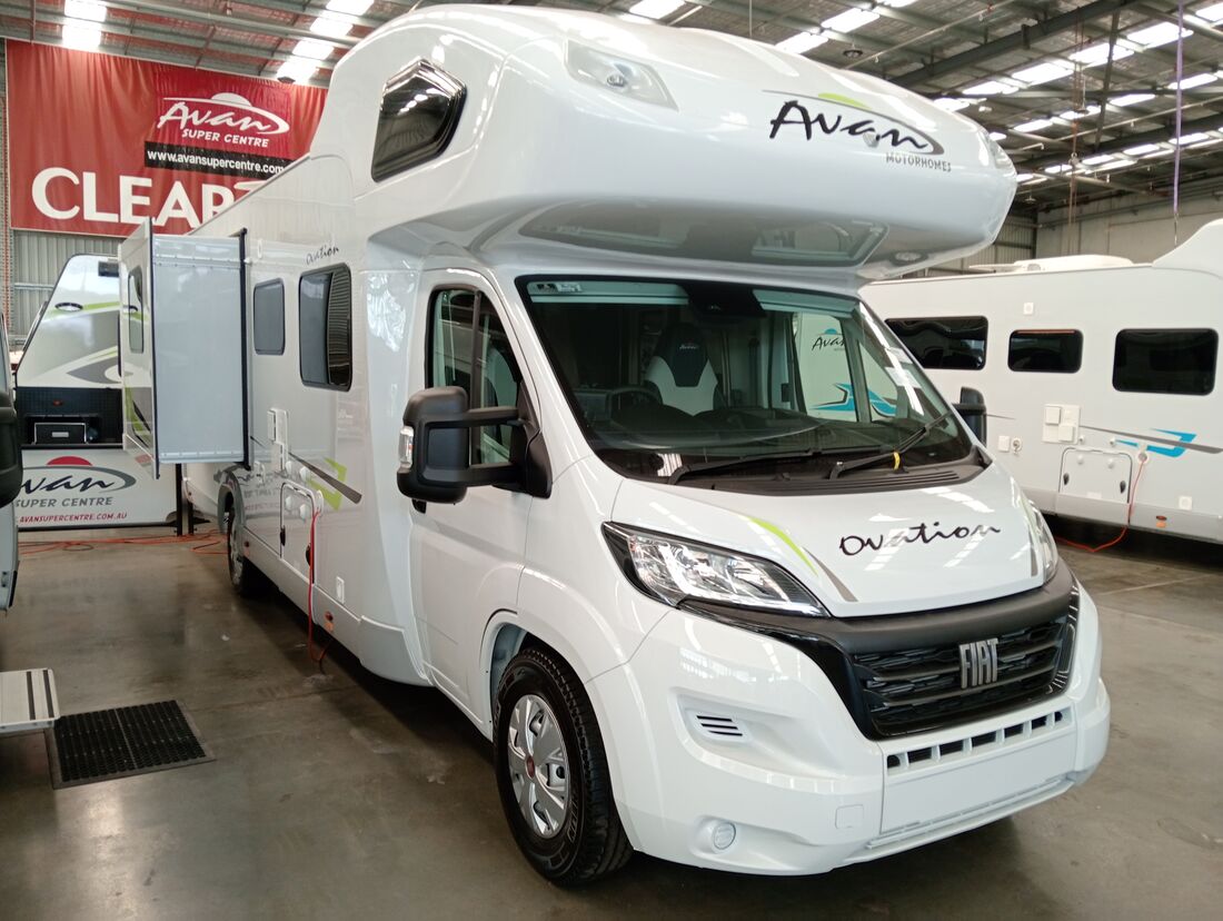 2024 OVATION M7 C CLASS