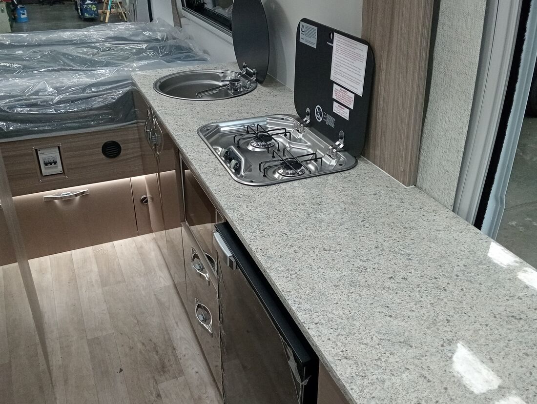 2025 AVAN Applause 600 2
