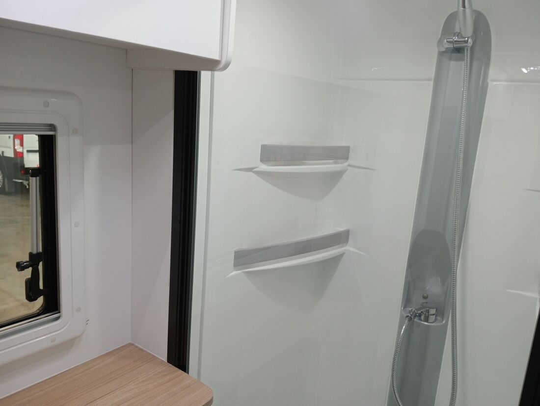 2025 AVAN Aspire 555HT