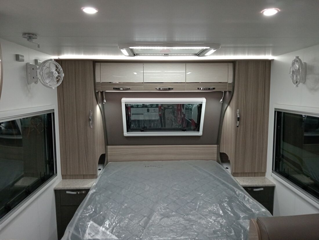 2025 Golf Grand Tourer 620 3 Off Grid