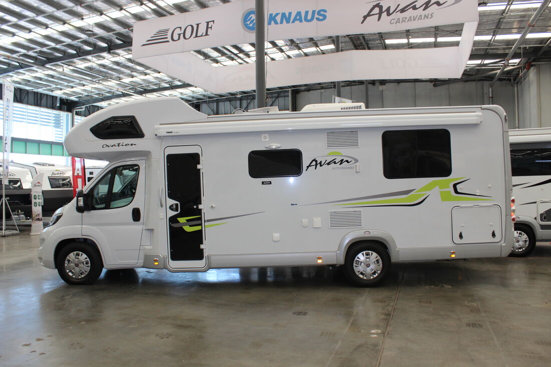 Avan Ovation M6 C Class