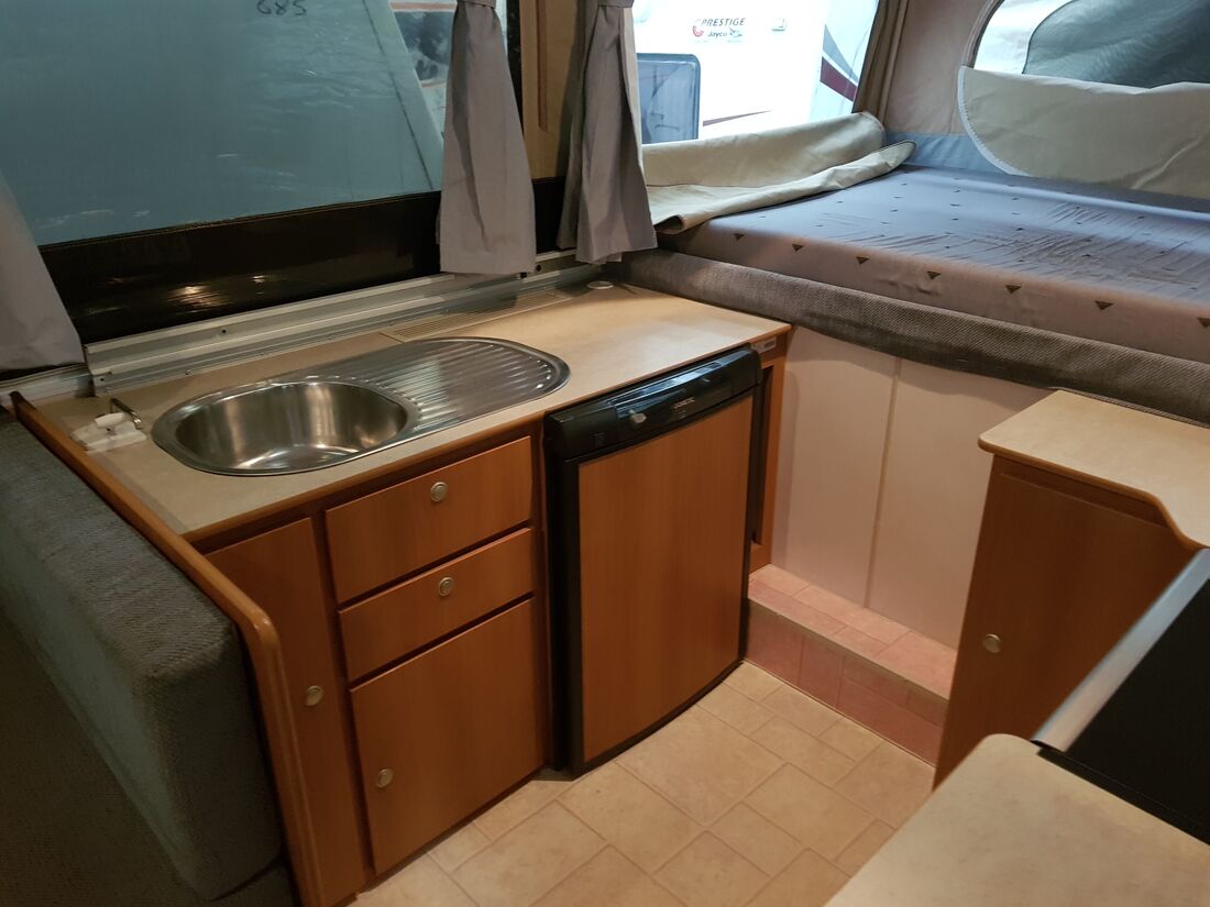 Jayco Dove Avan Super Centre