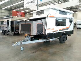 2024 Golf Maxxi 390 PT