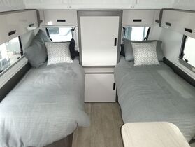 2021 Jayco Journey 1755 8