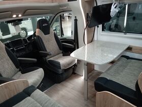 2024 AVAN Ovation M9 C Class