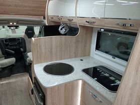 2024 AVAN Ovation M9 C Class