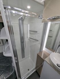 2024 Avan Ovation M10