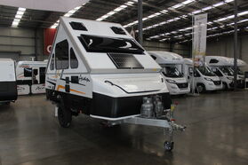 2025 AVAN Cruiseliner 5 Adventure Pack Plus